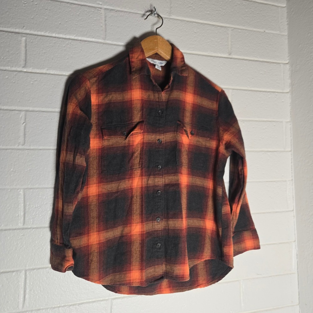 Old Navy Swifty Evermore Album Flannel Plaid Shirt Small Boyfriend Taylor Beachy